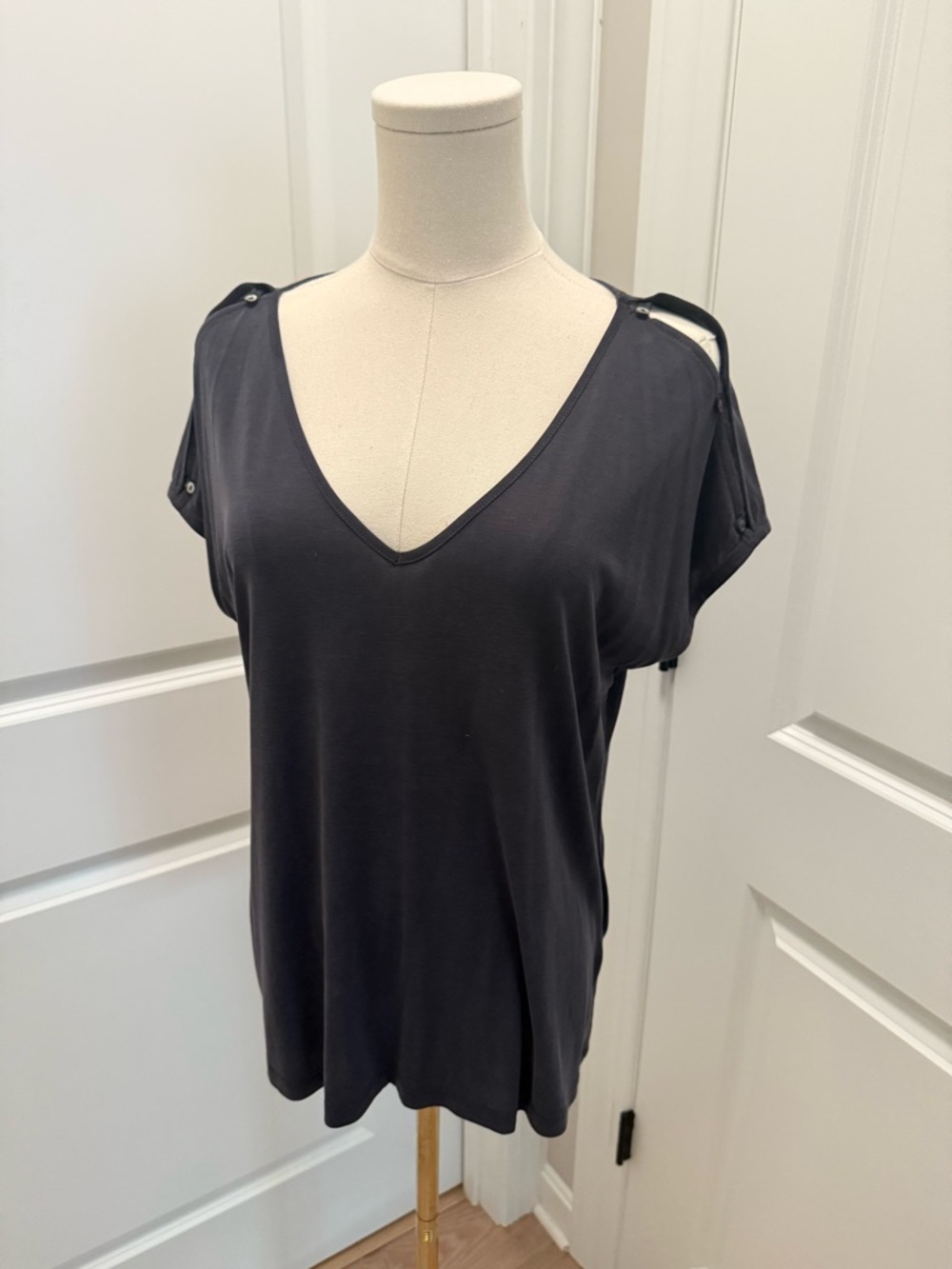 Lucky Brand Charcoal V-Neck Button-Tab Shoulder Top